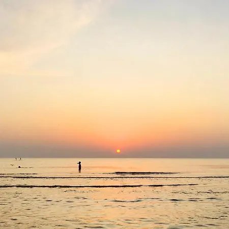 Semesterbostad House For - Luxe Verblijf, 5 Min Het Katwijk aan Zee