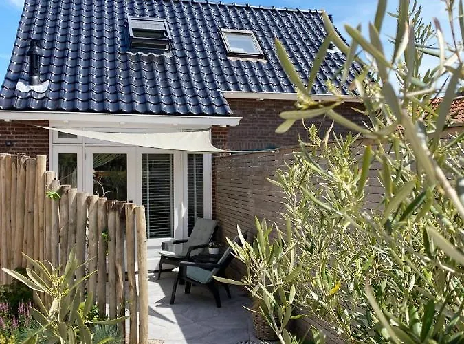 Ferienhaus House For - Luxe Verblijf, 5 Min Het Katwijk aan Zee
