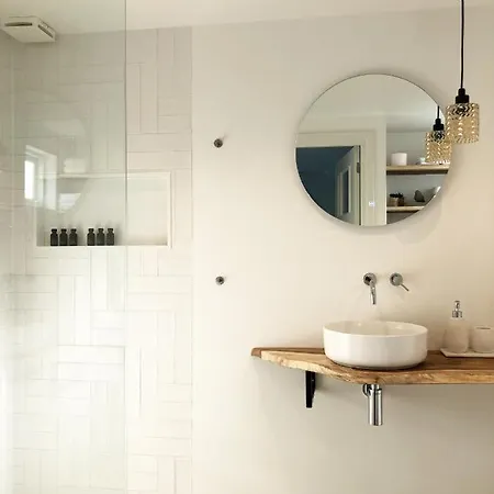 House For - Luxe Verblijf, 5 Min Het Holiday home *